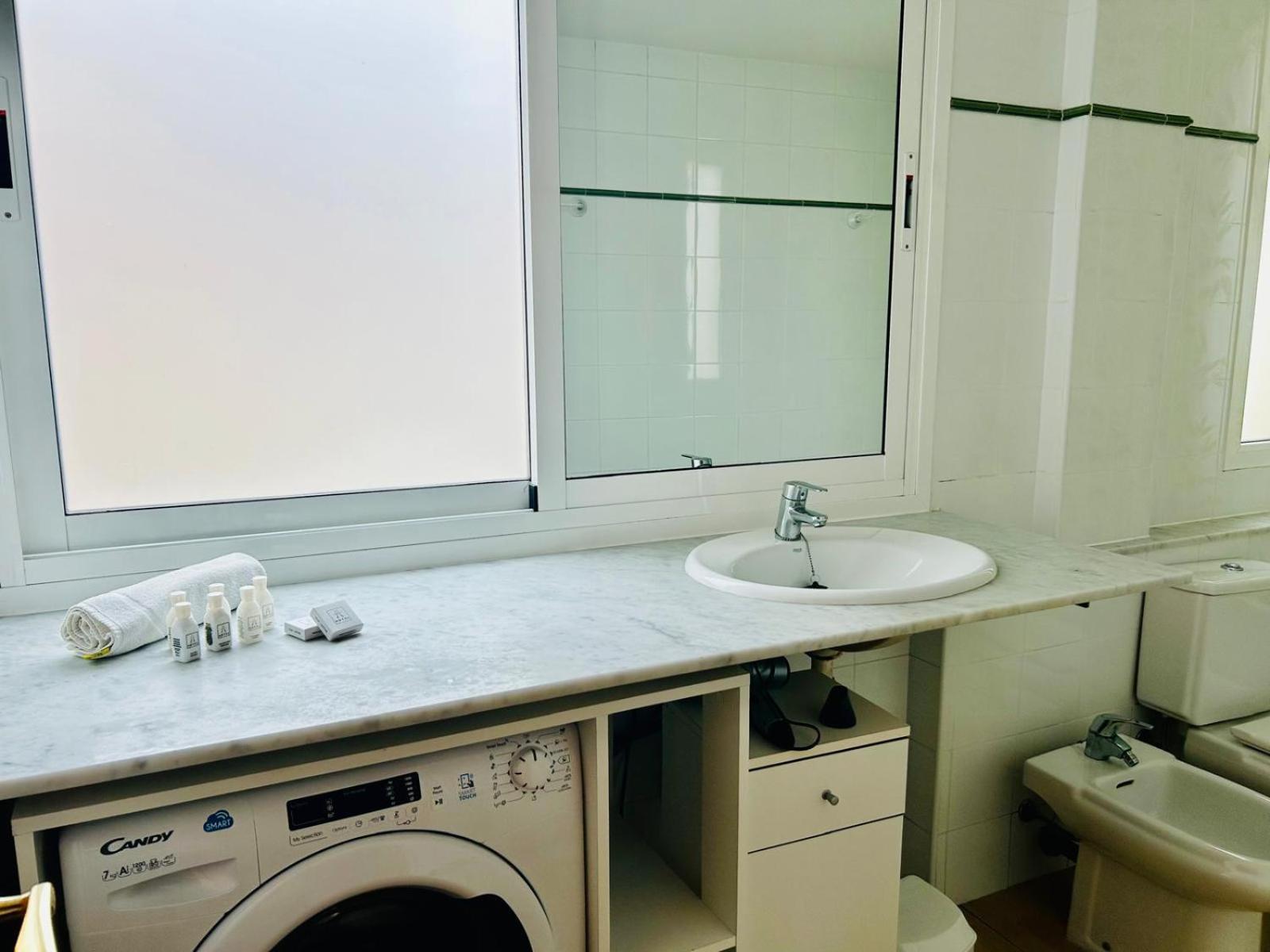Apartaments Ample Port Marina Palamós Eksteriør billede