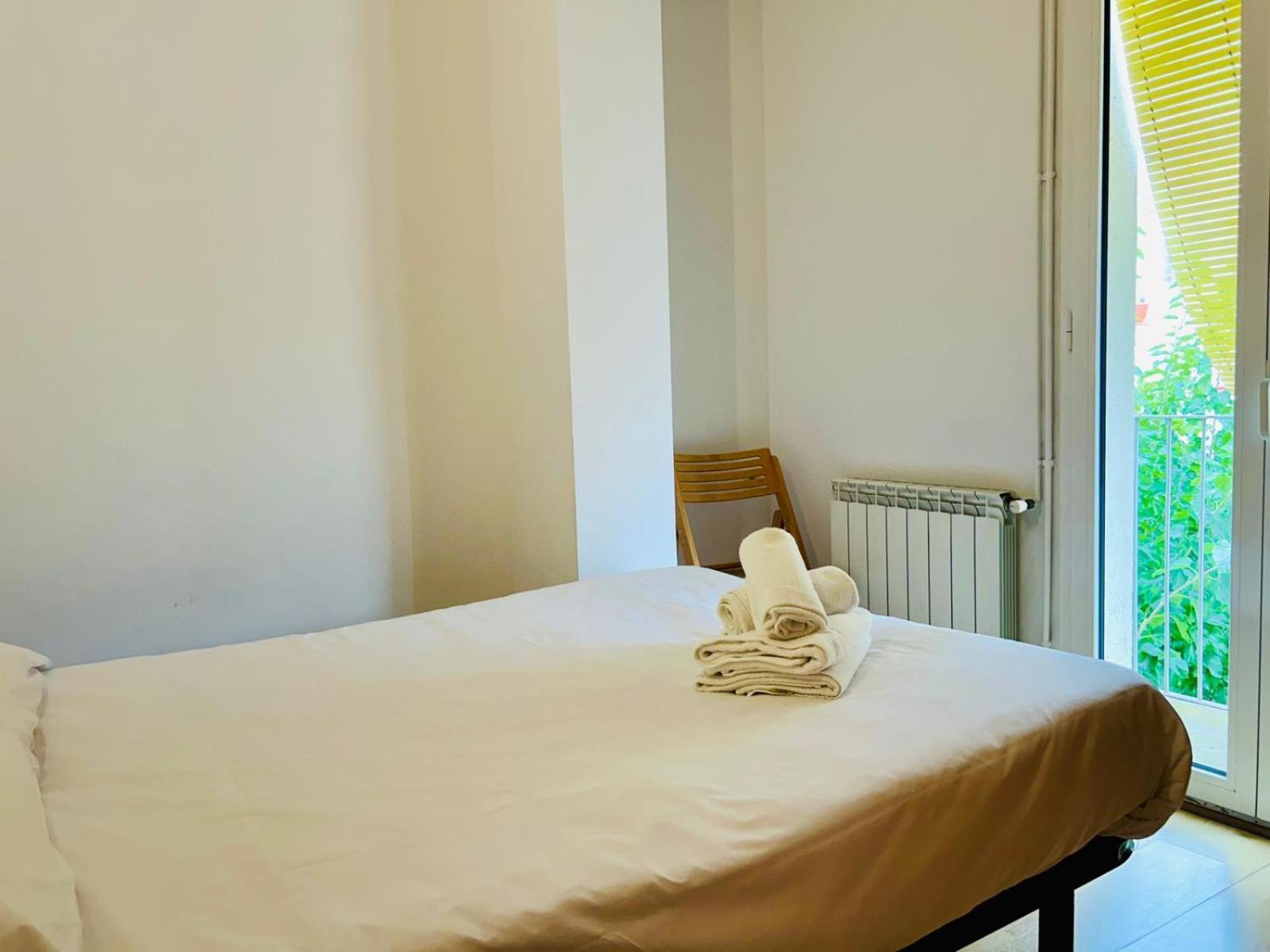 Apartaments Ample Port Marina Palamós Eksteriør billede